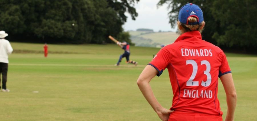 England Women cricketers lend their support to CWB